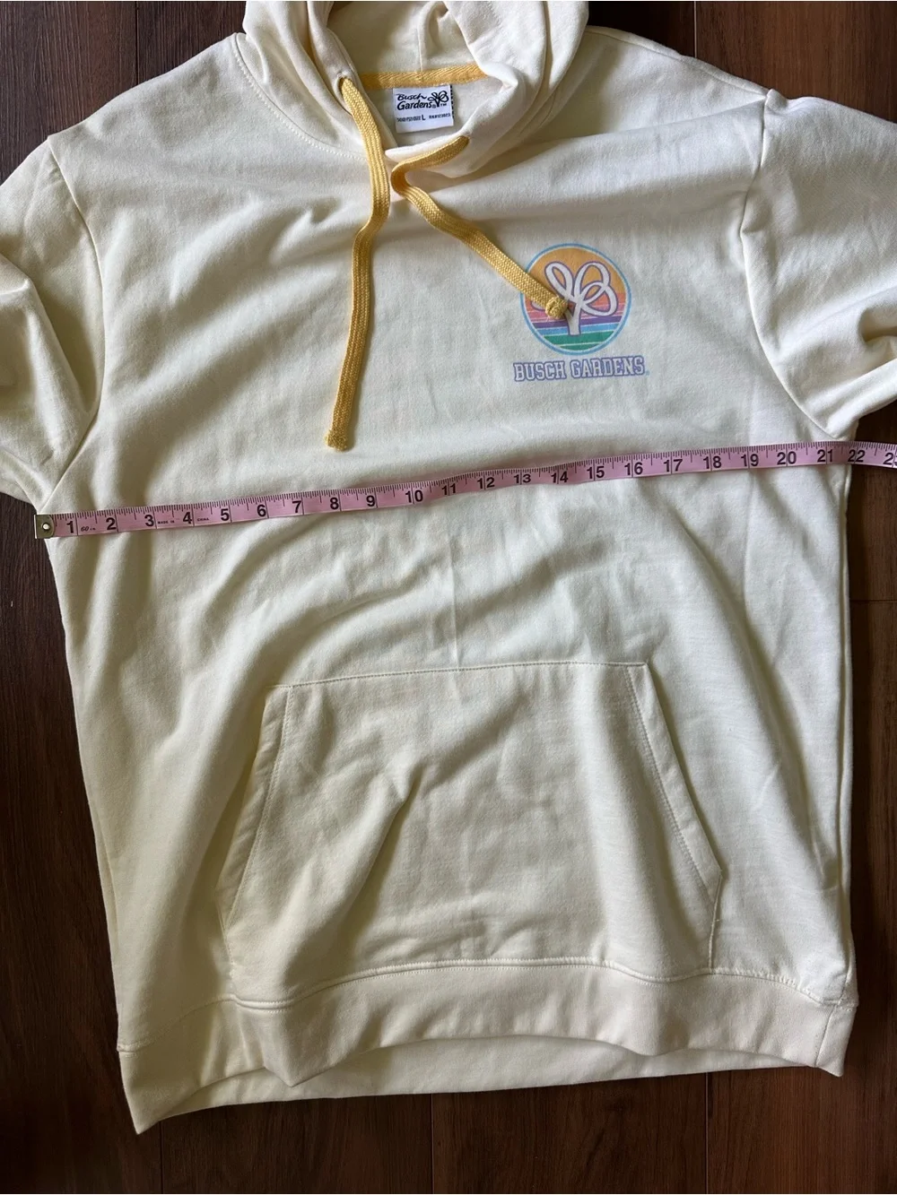 Busch Gardens Retro Rainbow Stripe Hoodie Cream Pastel Yellow Large Theme Park